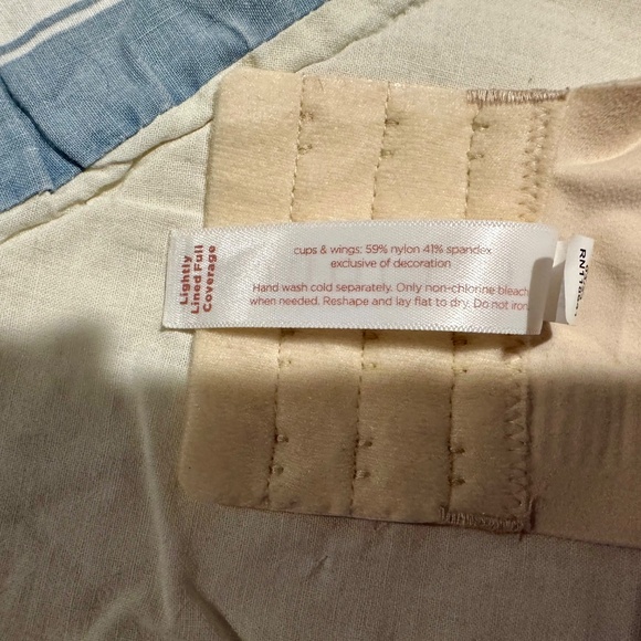 Cacique/Lane Bryant Modern Luxe Lightly Lined Full Coverage Bra - Picture 8 of 8